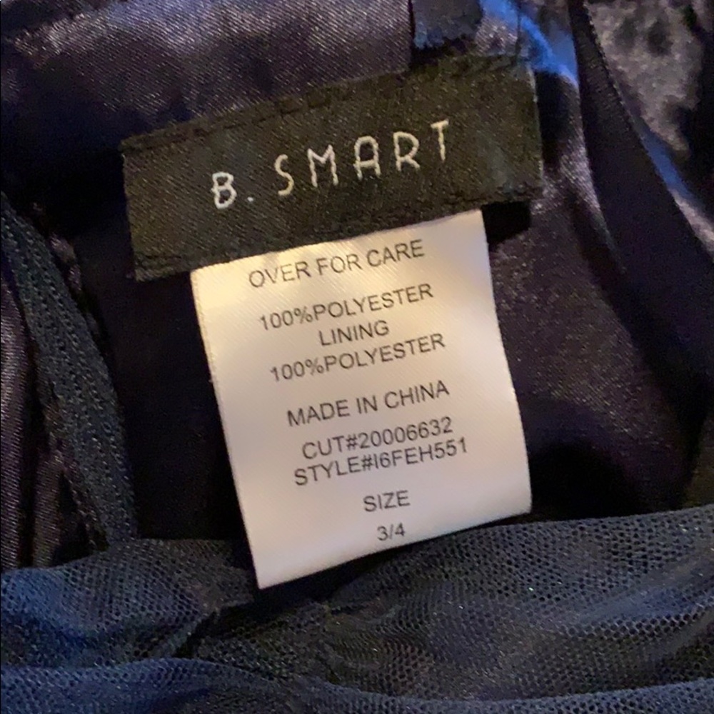 Used dress - Picture 3 of 4